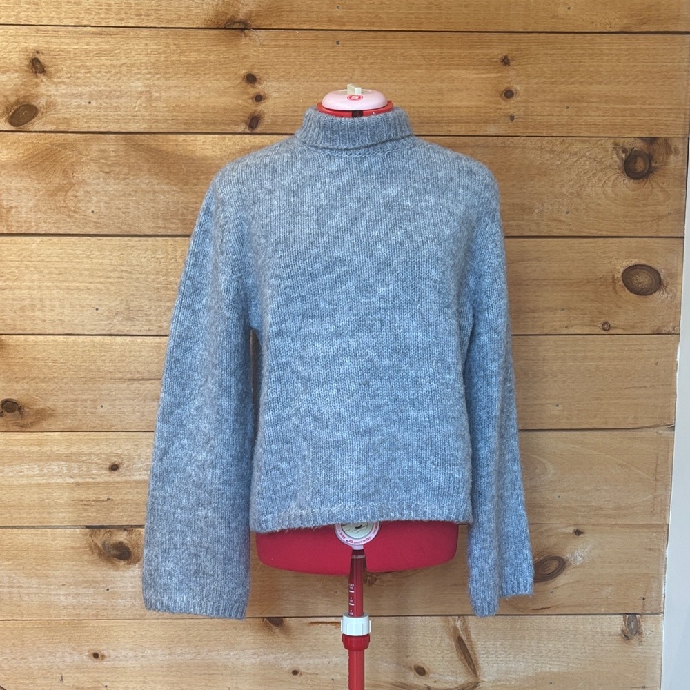 H&M Light Gray Mock Neck Sweater
